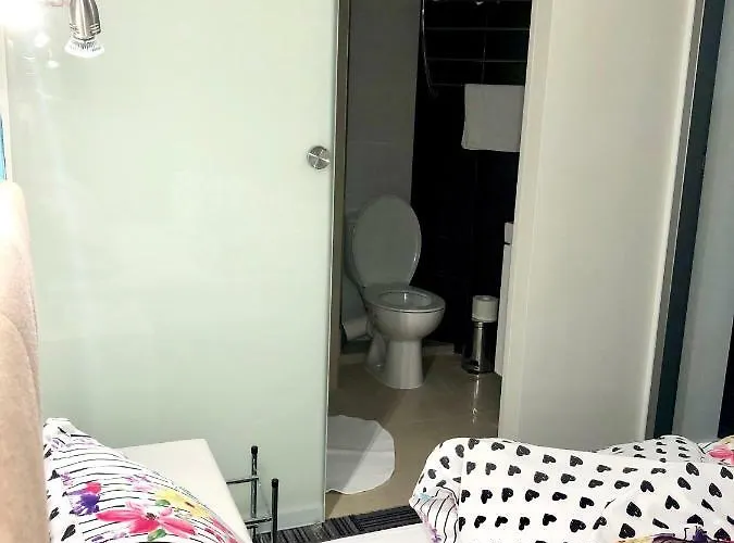 By The River 아파트